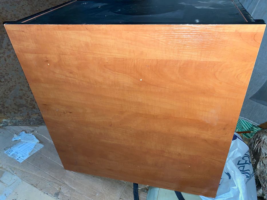 Стол-табурет из дерева, черно оранжевый