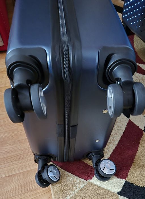 Troler   64 cm  nou