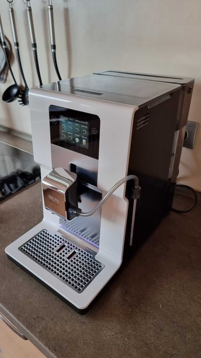 Кафеавтомат Krups Intuition Preference EA872A10