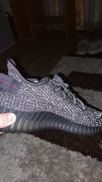 Yeezy 350 V2 black (reflective)