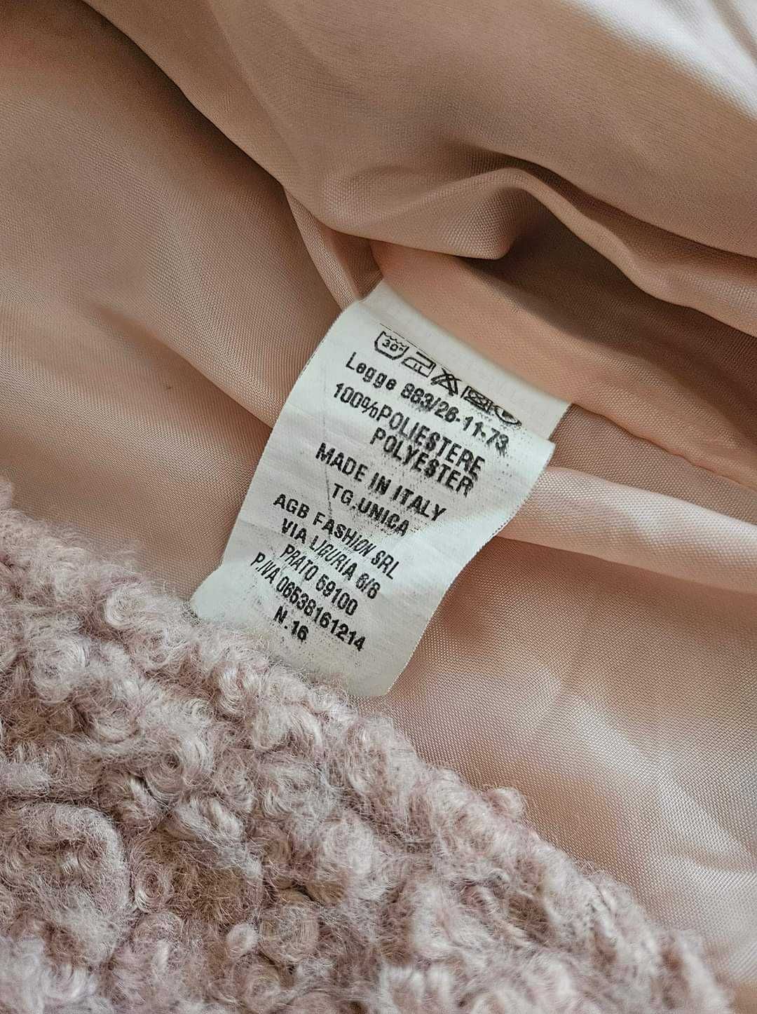 Късо яке букле oversize, Италия, като ново