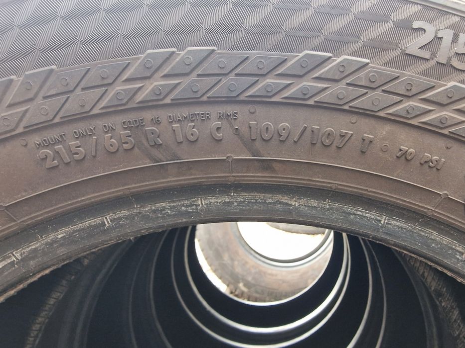 Anvelope 215/65R16C marca Continental, 9 mm,DOT 2023,M+S