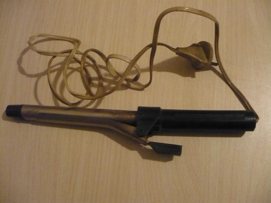 Советская плойка для завивки волос (Щипцы электрические ЩЭ-2М12)