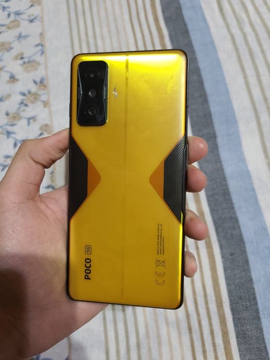 Poco F4 GT sotiladi 8/128gb