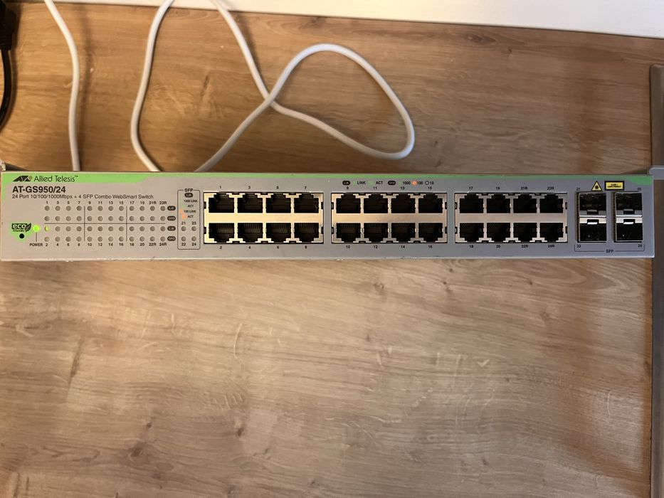 Switch Allied 24 porturi