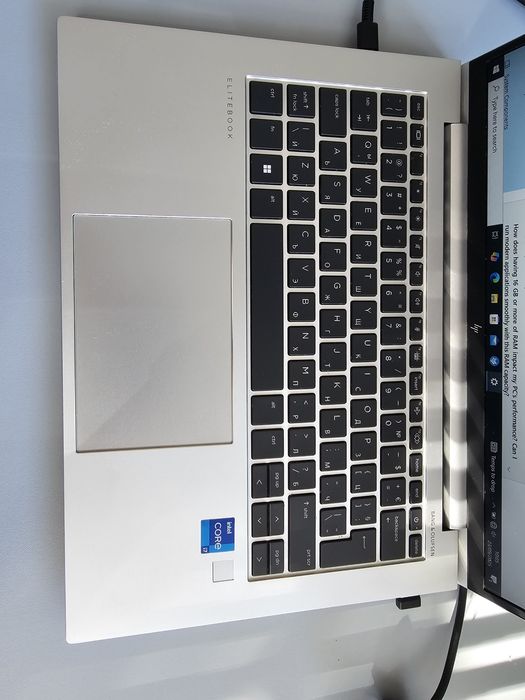 Лаптоп HP EliteBook G9 i7-1255U, 32GB(2x16GB) 14" IPS, 512GB ГАРАНЦИЯ