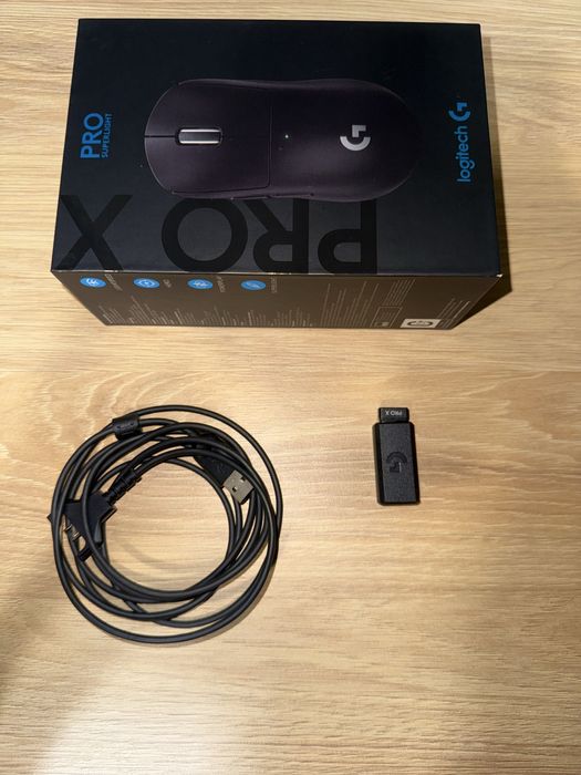 Гейминг мишка Logitech - PRO X SUPERLIGHT, оптична, безжична, черна