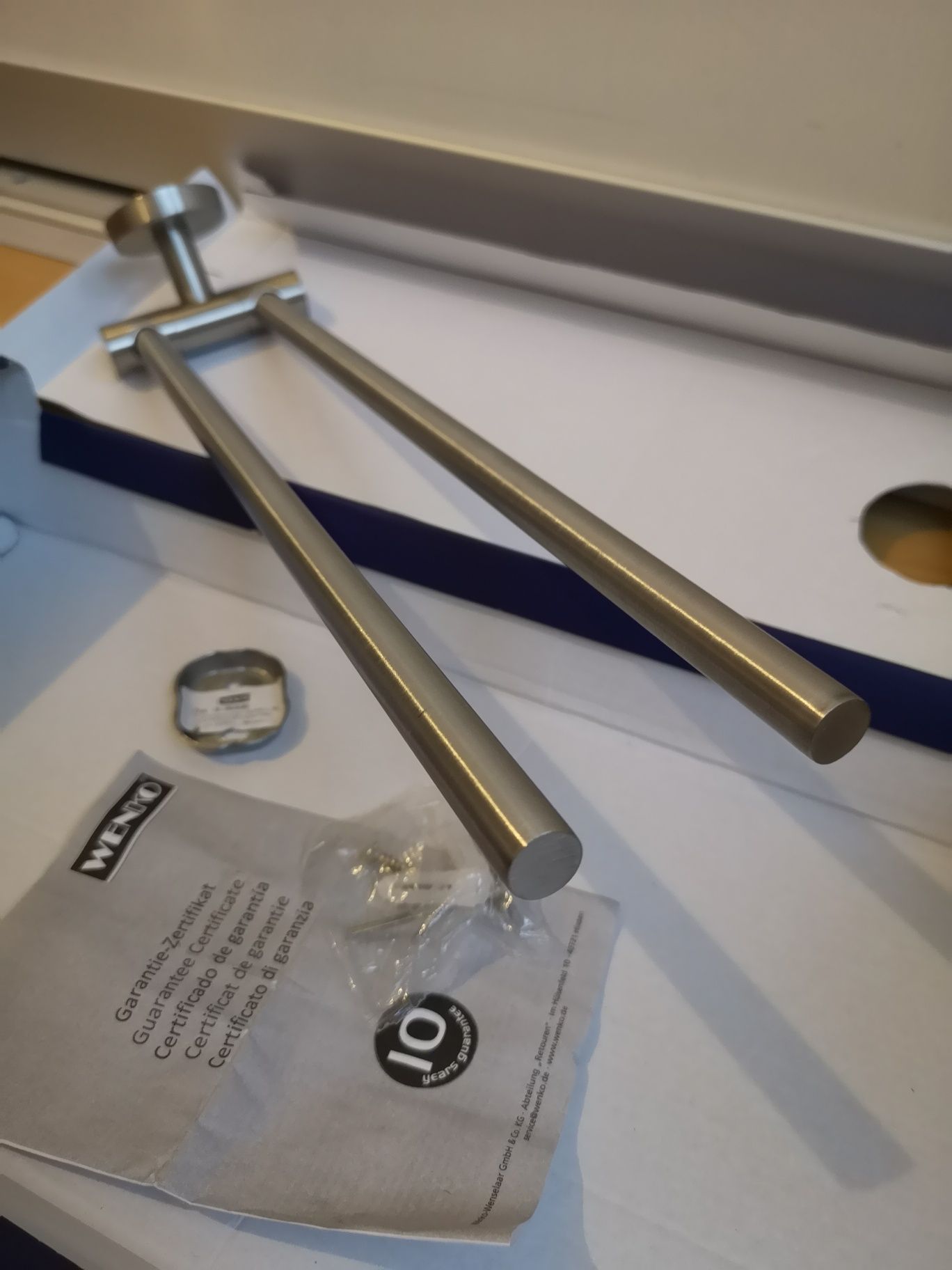 Suport inox nou pentru prosoape