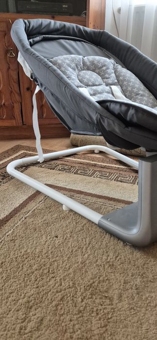 Запазена детска люлка