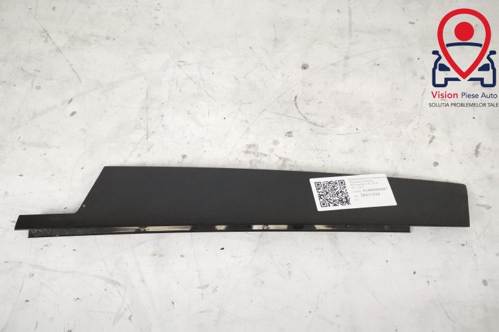 Орнамент Стълб Б Врата Дясна Предна Оригинален В Добро Състояние Мерце