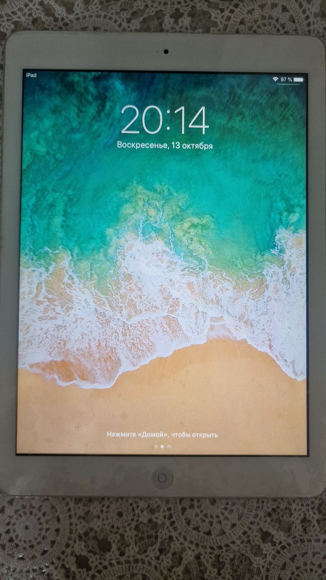 Продаю  IPad Air