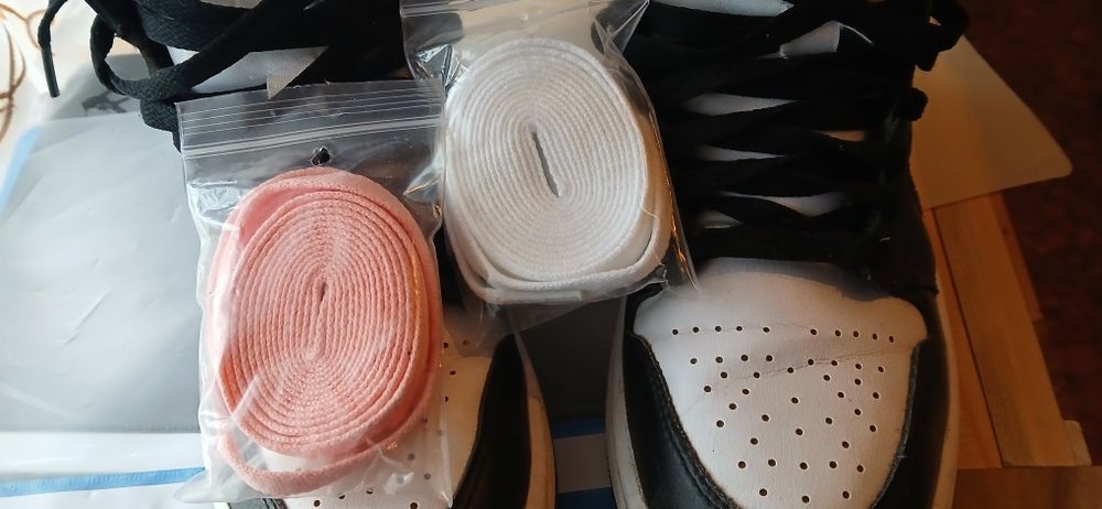 Vând adidasi jordan