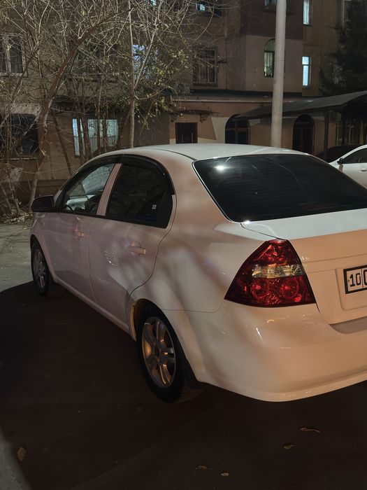 Nexia 3 LTZ, Avtomat. 2019 yil. Metan 4€.