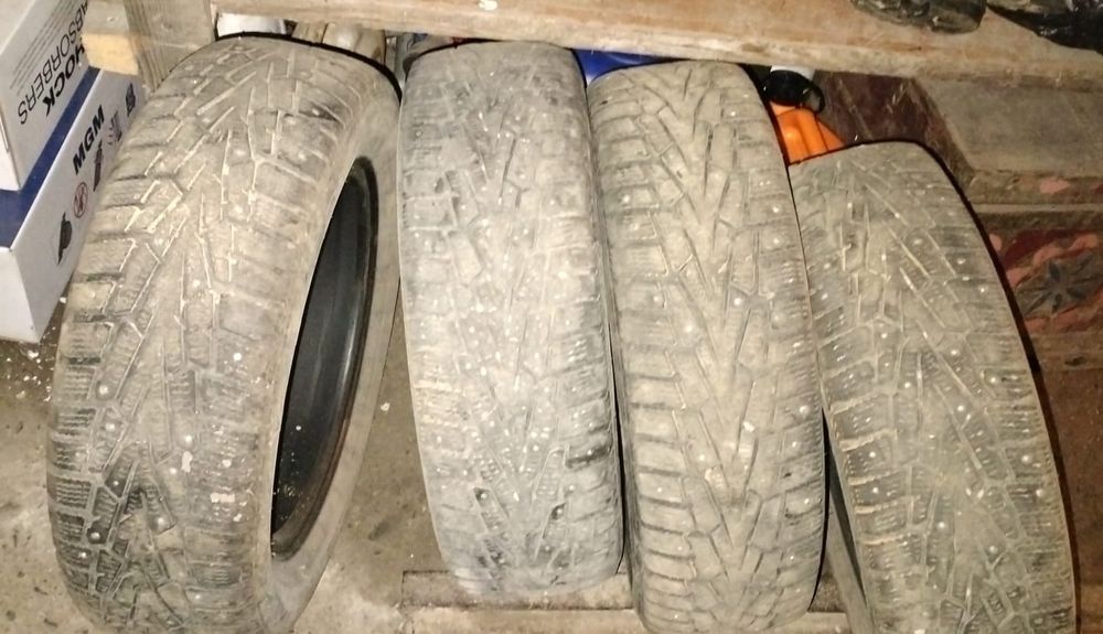 Зимние шины 4 штук