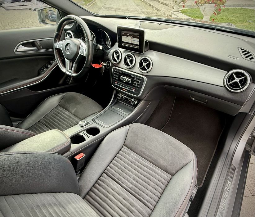 Mercedes Benz GLA 200d AMG! Garantie 12 Luni!