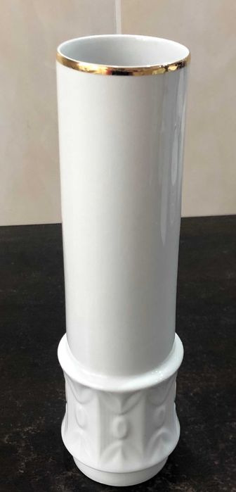 Vaza alba din portelan Bareuther Bavaria Germany, anii `70.
