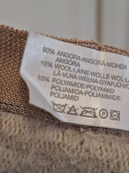 Palarie  de  dama  din  lána