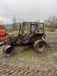 Dezmembrez tractor new holland tl100