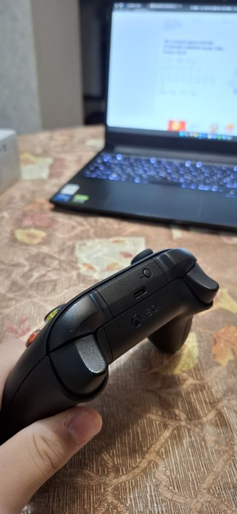 Xbox wireless controller