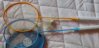 Palete badminton Decathlon cu 6 fluturasi