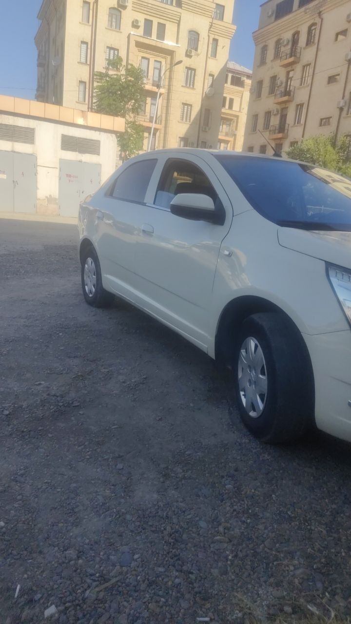 Chevrolet Cobalt sotiladi