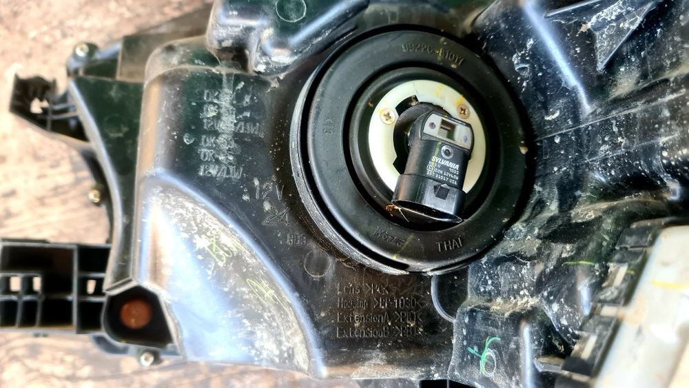 Far Original Toyota Hilux 2020+