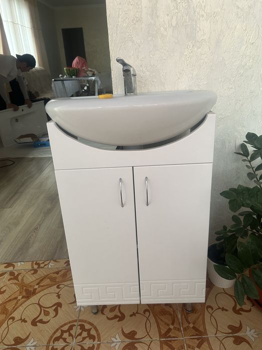 Срочно сатылады жағдай оте жақсы сместительі бар