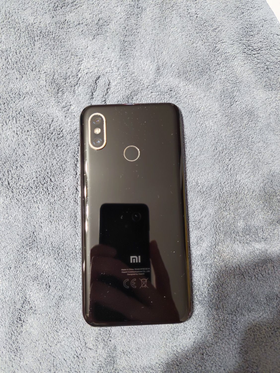 Смартфон Xiaomi Mi 8