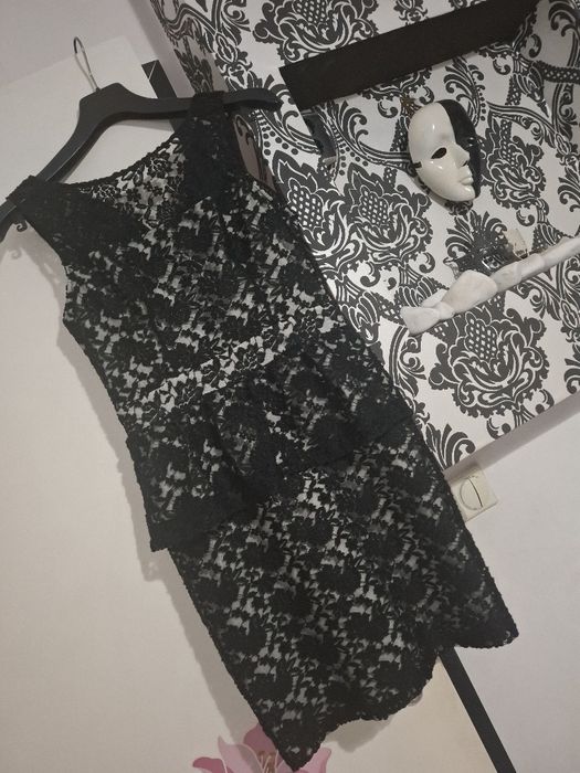 Рокля 2 за 1. Черна изкушаваща визия.