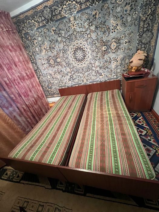 Две кровати с матрасами