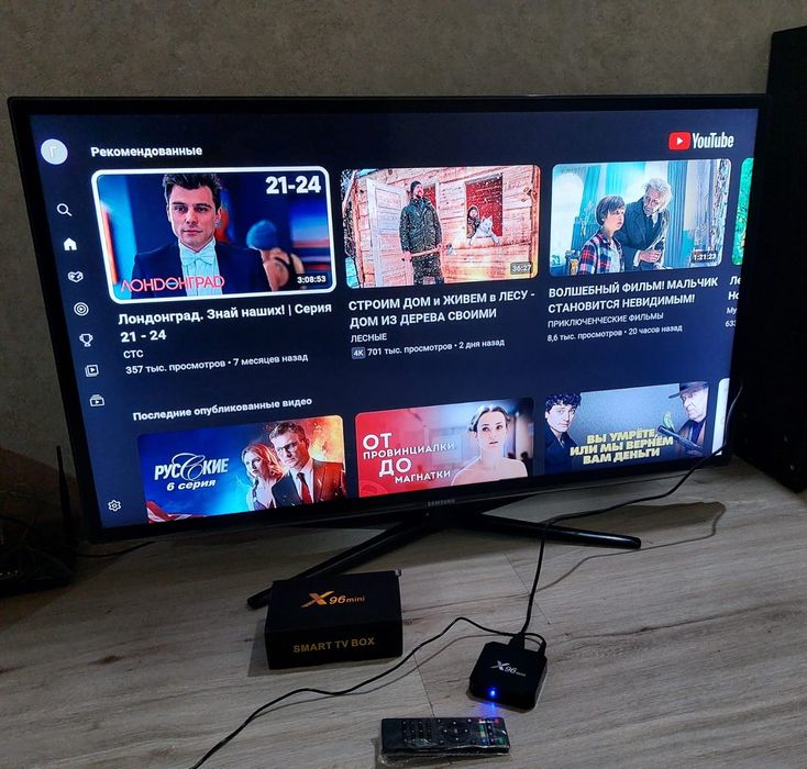 Большой телевизор Samsung 117см. Со смарт приставкой и кронштейном.