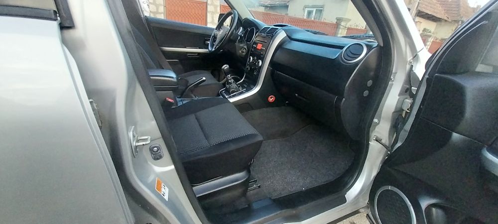 Suzuki grand vitara 1.9 Diesel Ddis Cutie de viteze manuală.