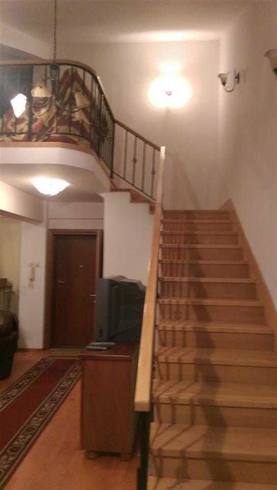 Дава се под наем Двустаен апартамент в Пловдив, Младежки Хълм - 74 кв.м за 280.5 € - Снимка #2