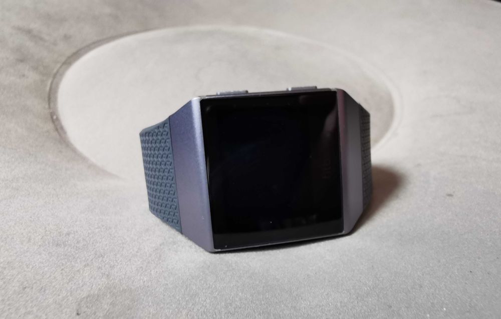 FITBIT ionic stare foarte bună