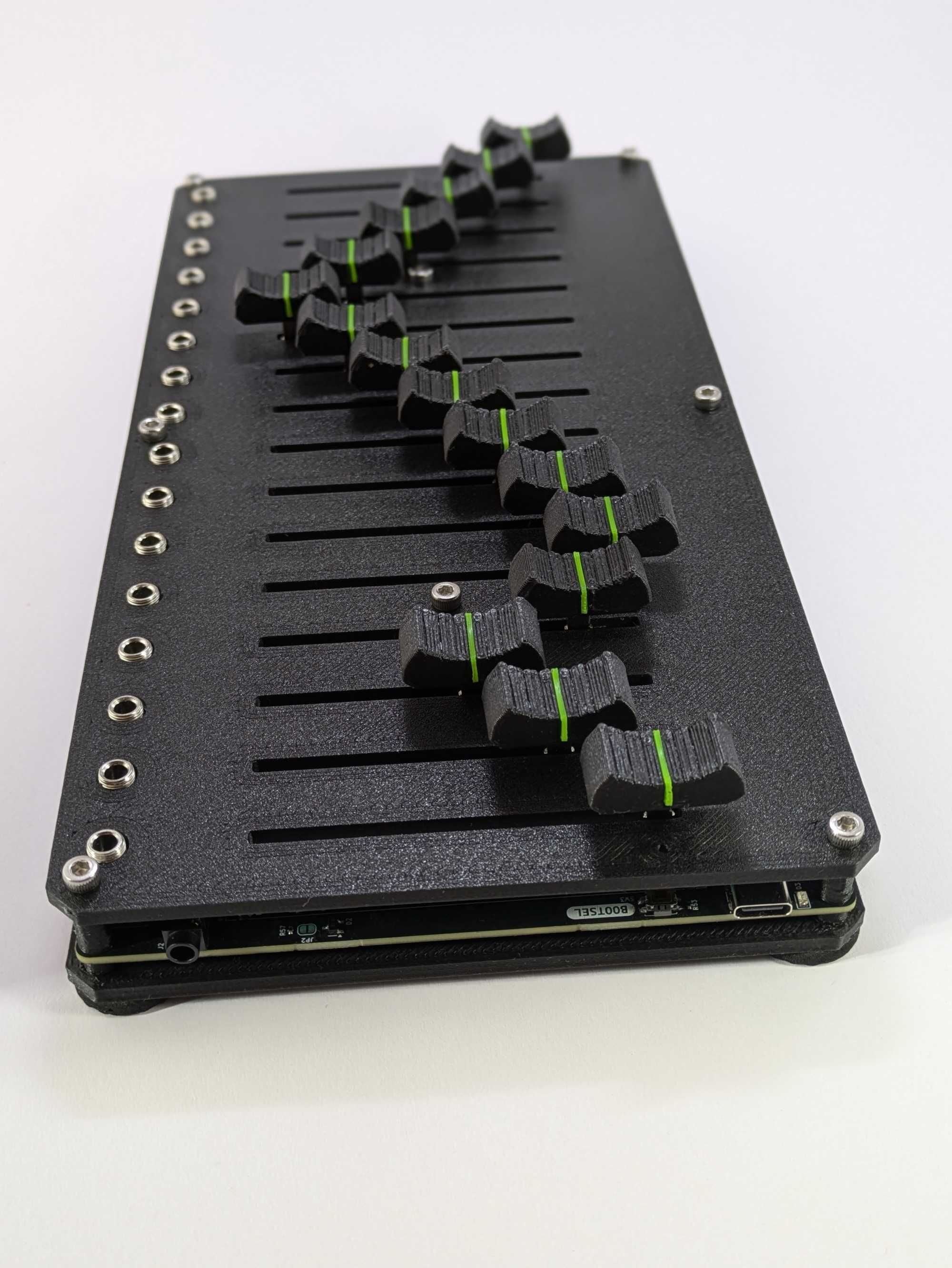 MIDI Controller / Faderbank 16x