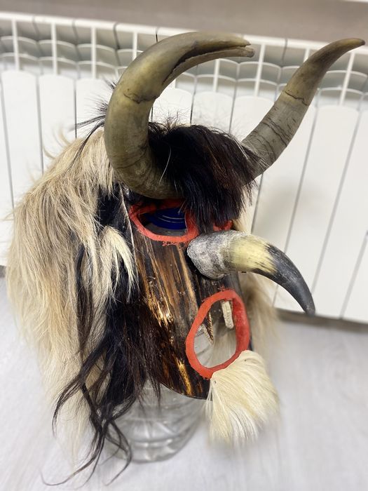 Кукерска /сурвакарска маска