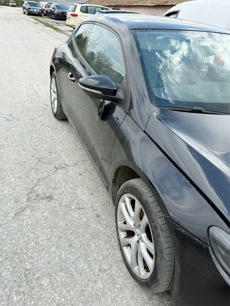 За Части Volkswagen Sirocco 1.4tfsi 2010g ръчка код мотор CGG