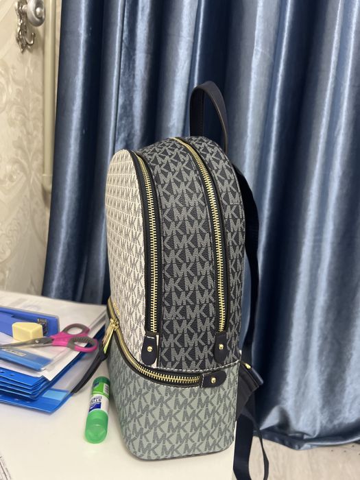 Рюкзак сумка продаётся