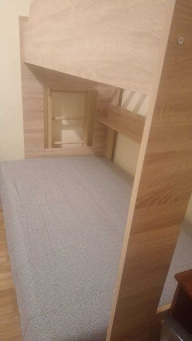 Продам двухъяросную кроват