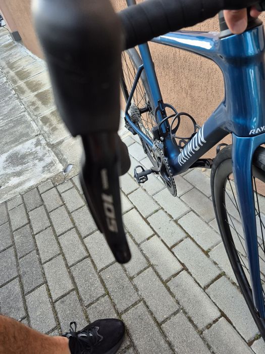 Cursiera noua  2025  full carbon di2 105  Raymon Kirana pro marimea 54