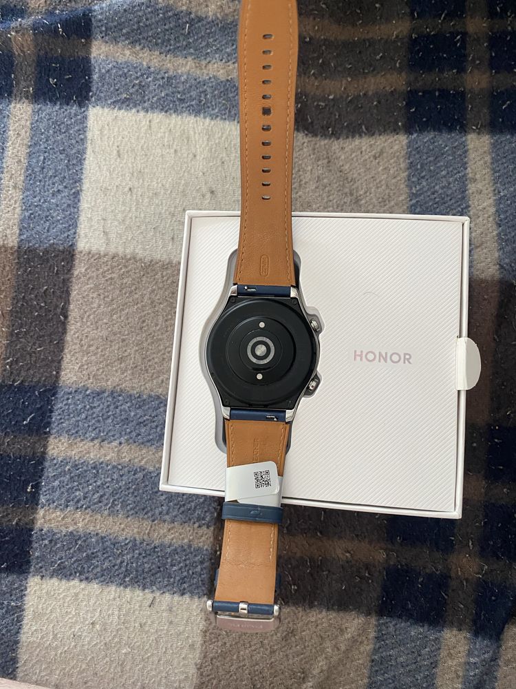 HONOR Watch GS 3 с гарантии