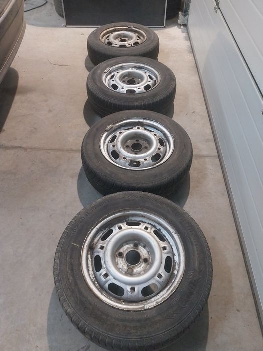 Джанти с гуми 185/70R14 Continental