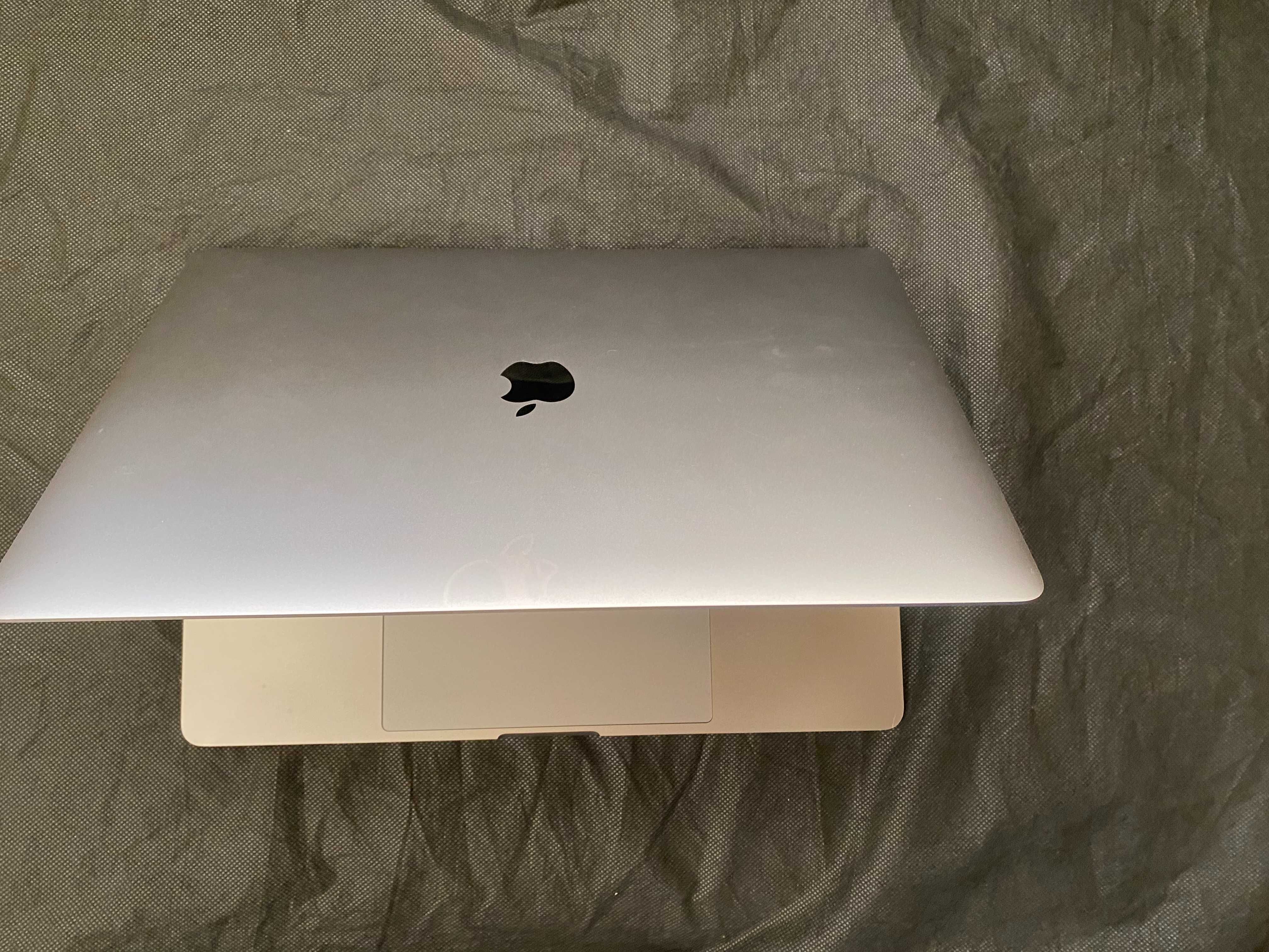 15" 6-core i7 MacBook Pro А1990 Touch/Mid-2018/-i7/16GB RAM/512GB SSD