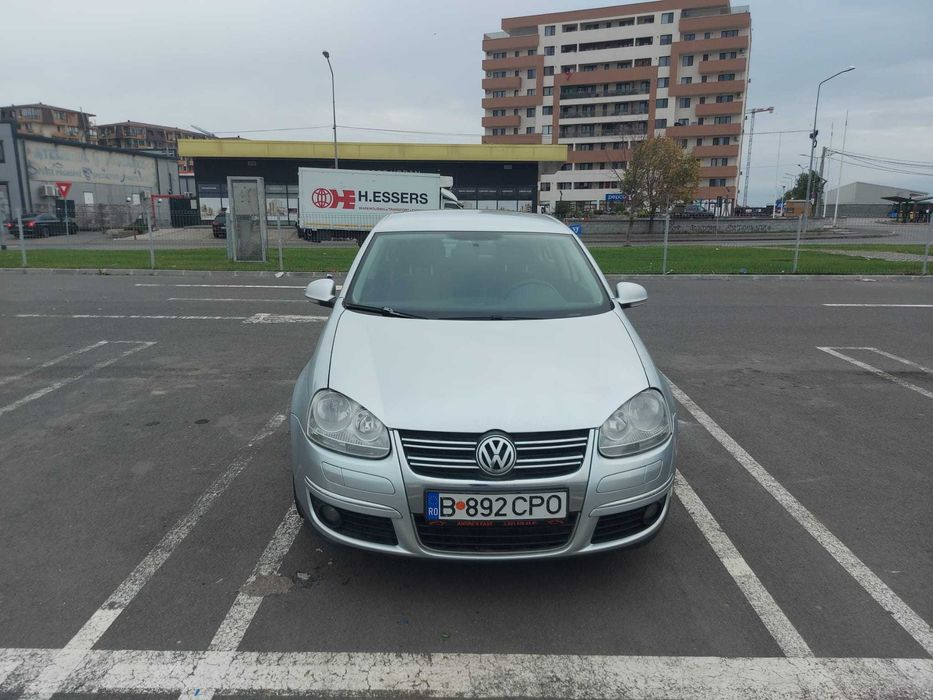 Volkswagen Jetta 102CP, Benzina