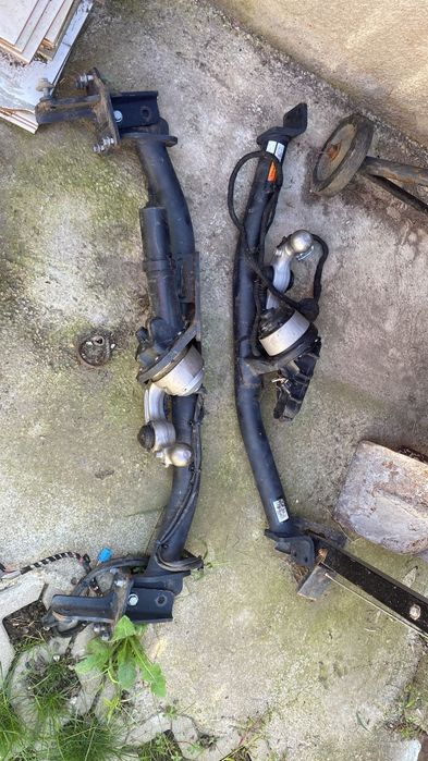 Vand doua carlige de mercedes-benz E CLASE si  C CLASS AMBELE ELECTRIC