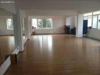 Inchiriez cu ora spatiu, sala aerobic, dans,prezentari,cursuri, karate