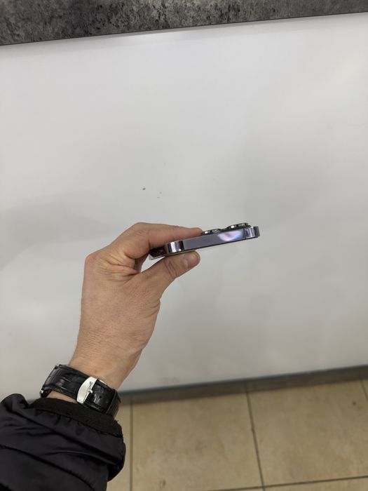 srochna iphone 14 pro  128 gb