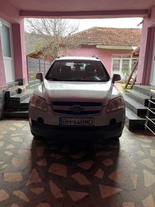 Vând Chevrolet Captiva 2.4 Benzină