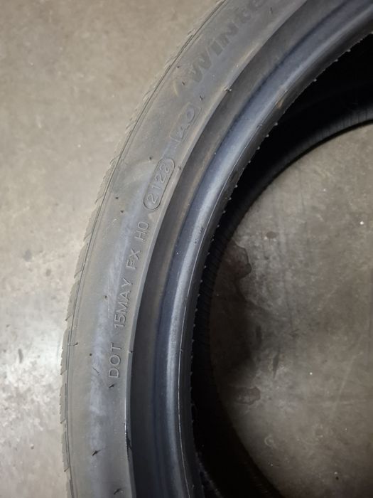 Vand 2 anvelope 295 35 23 hankook bune de iarna fără defecte dot 2022