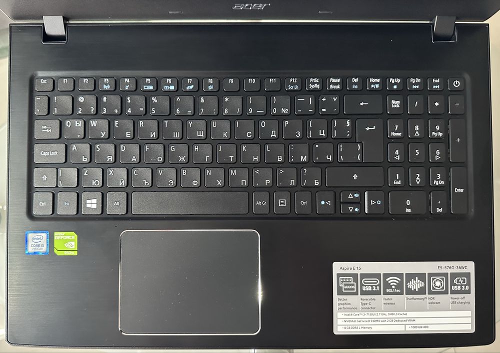 лаптоп ACER Aspire E15